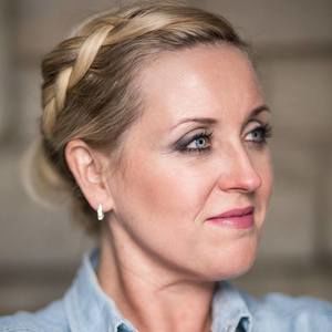 Meet your Posher, Loni